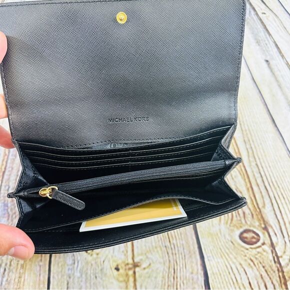 New Michael Kors Fulton Flap Continental Wallet Black Leather - Picture 3 of 5